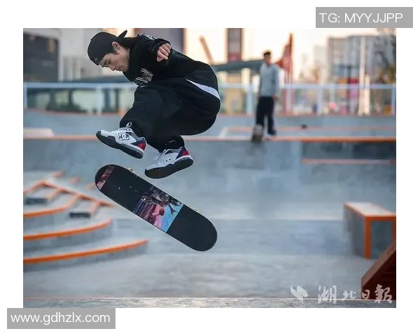 重庆滑板队荣登滑板节奏排行榜第六名展现青春活力与竞技精神 重庆滑板队荣登滑板节奏排行榜第六名展现青春活力与竞技精神