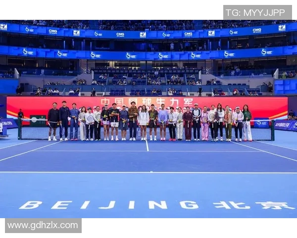 南京网球队在钻石联赛中以61分稳居积分榜首位展现强劲实力