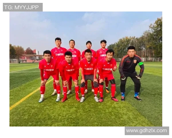 足球明星合照图片欣赏汇总展现球场魅力与友谊的精彩瞬间